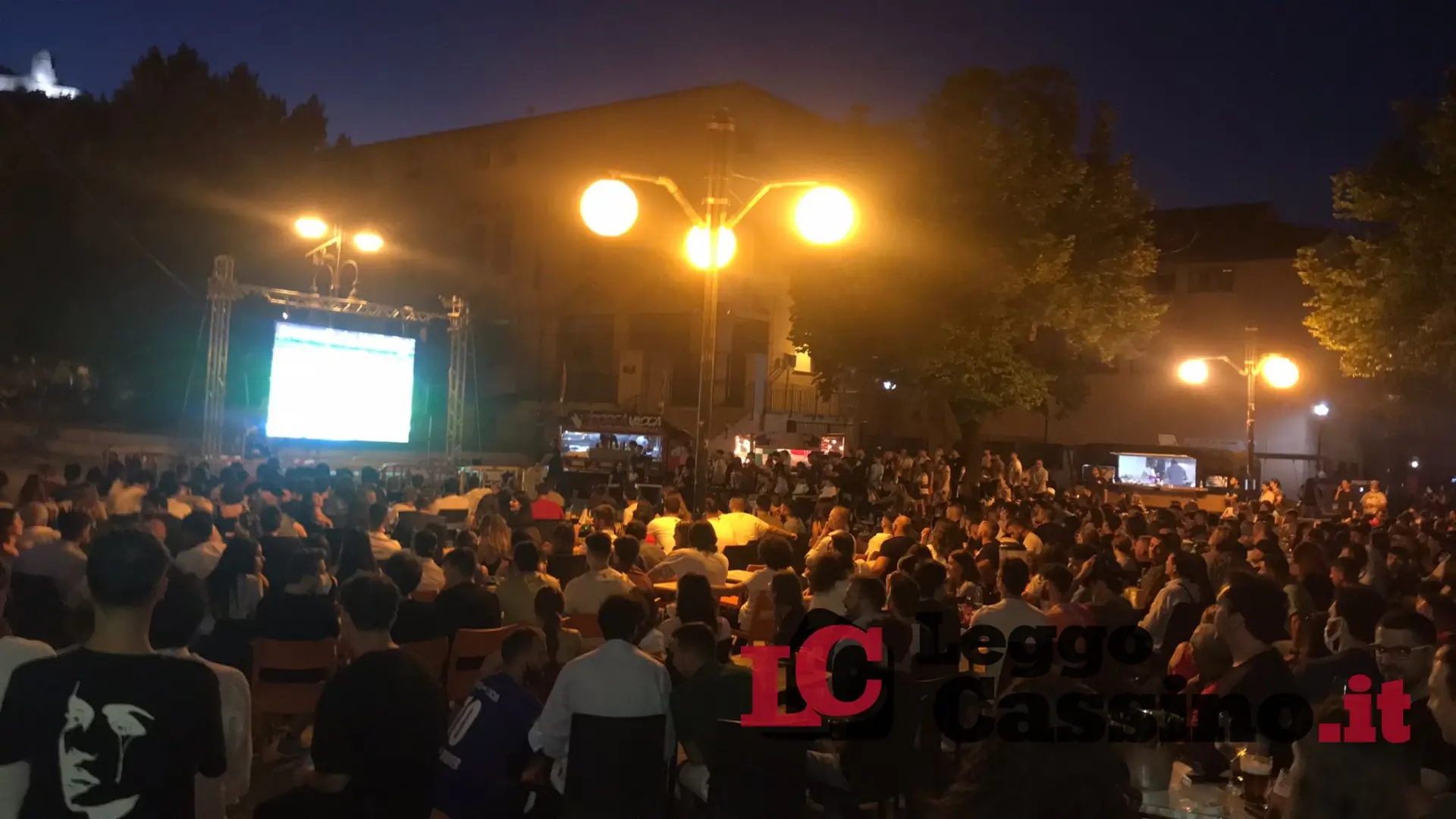 Notti magiche in piazza Labriola: Europei e buona musica