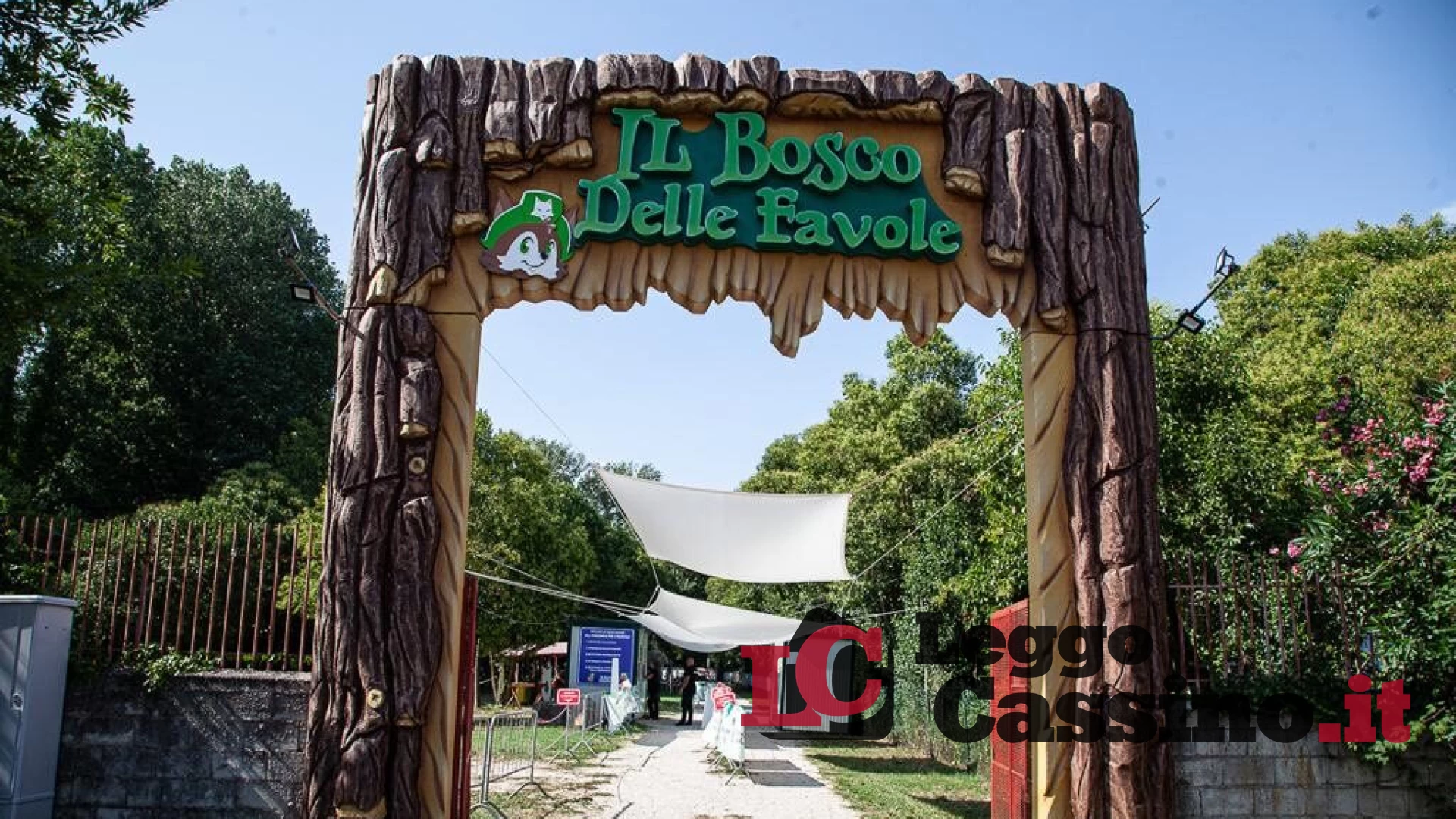 Neanche le fiamme fermano l’apertura de Il Bosco delle Favole