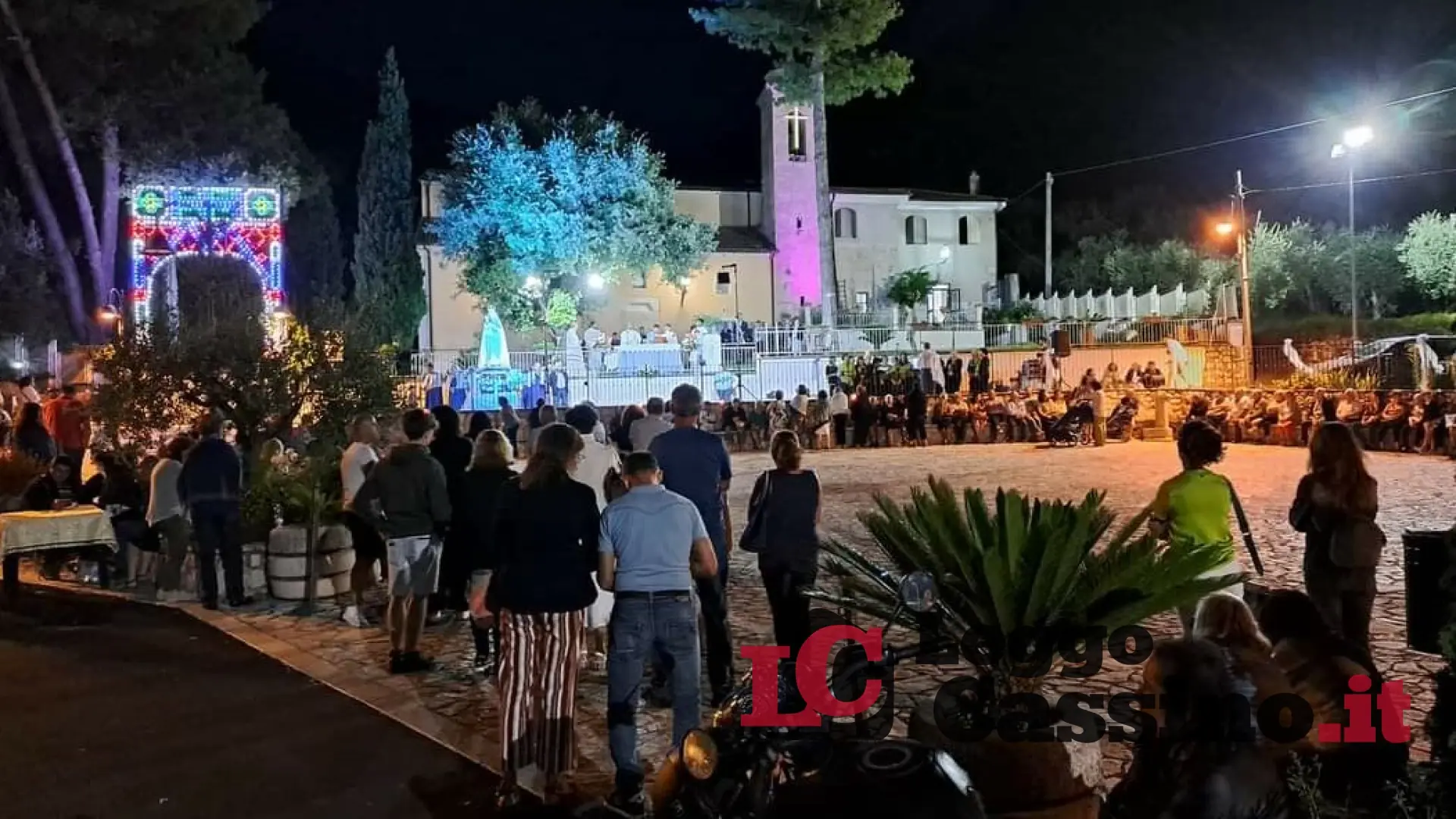 Quattro furti durante la processione: bottino da 20.000 euro