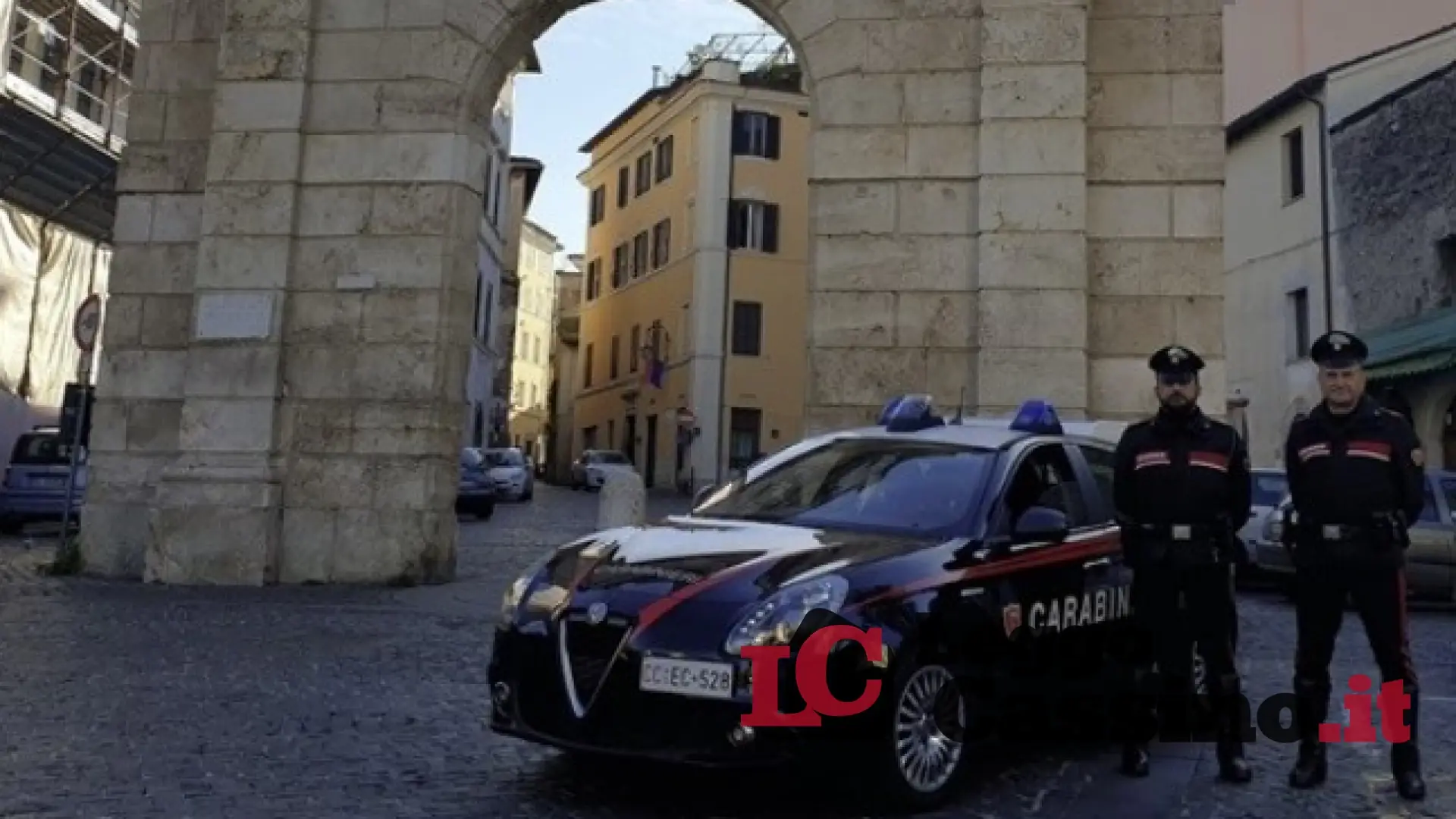 Notte di terrore ad Anagni: donna salvata dai Carabinieri, arrestato il violento