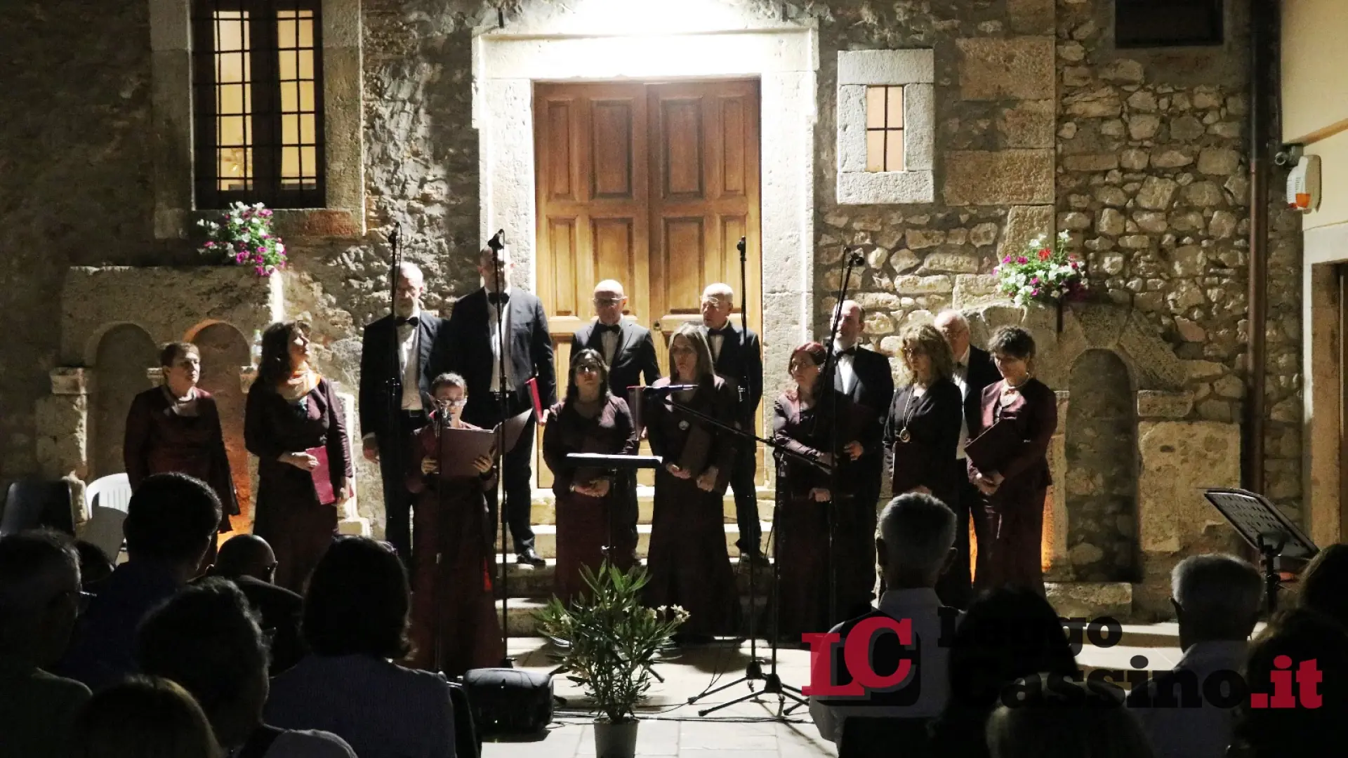 Sezze, il Coro Polifonico “Maria SS. de’ Piternis” incanta il pubblico della rassegna “Notte d’incanto”