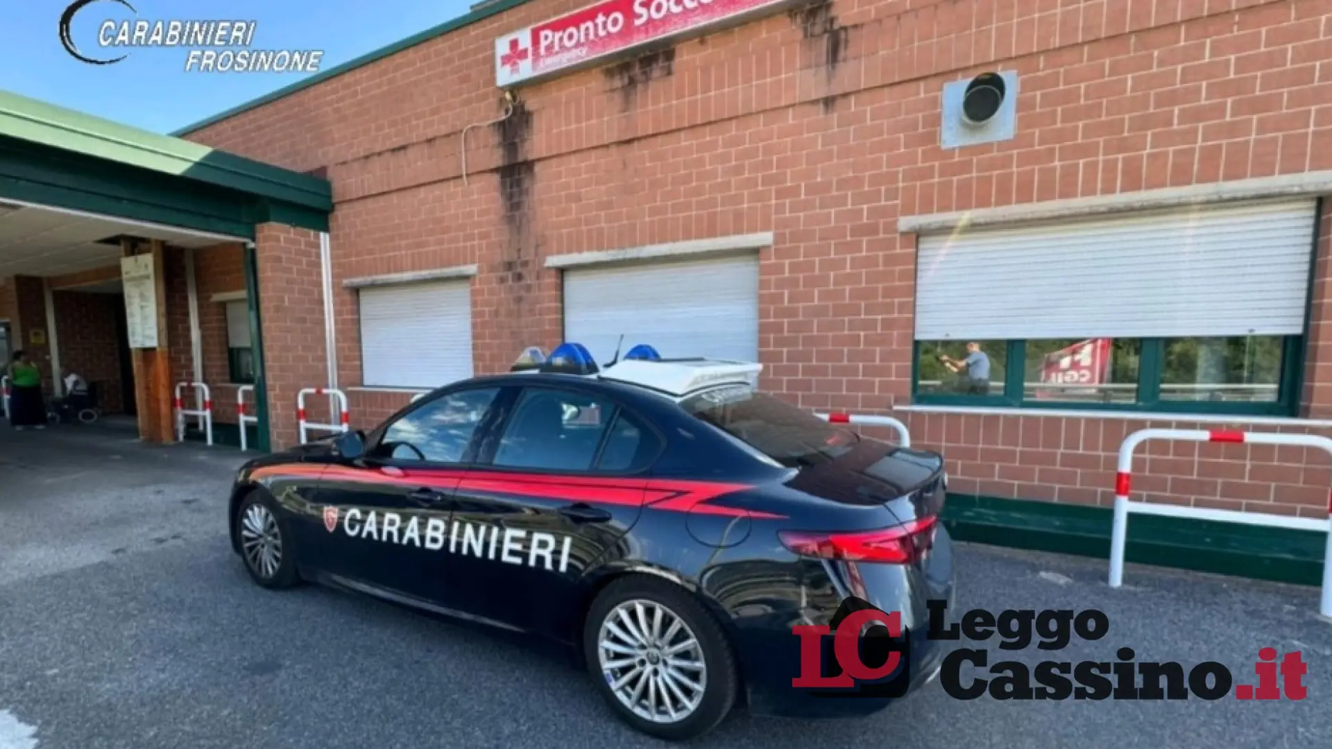 Picchia due medici mentre è in attesa al Pronto Soccorso, arrestato