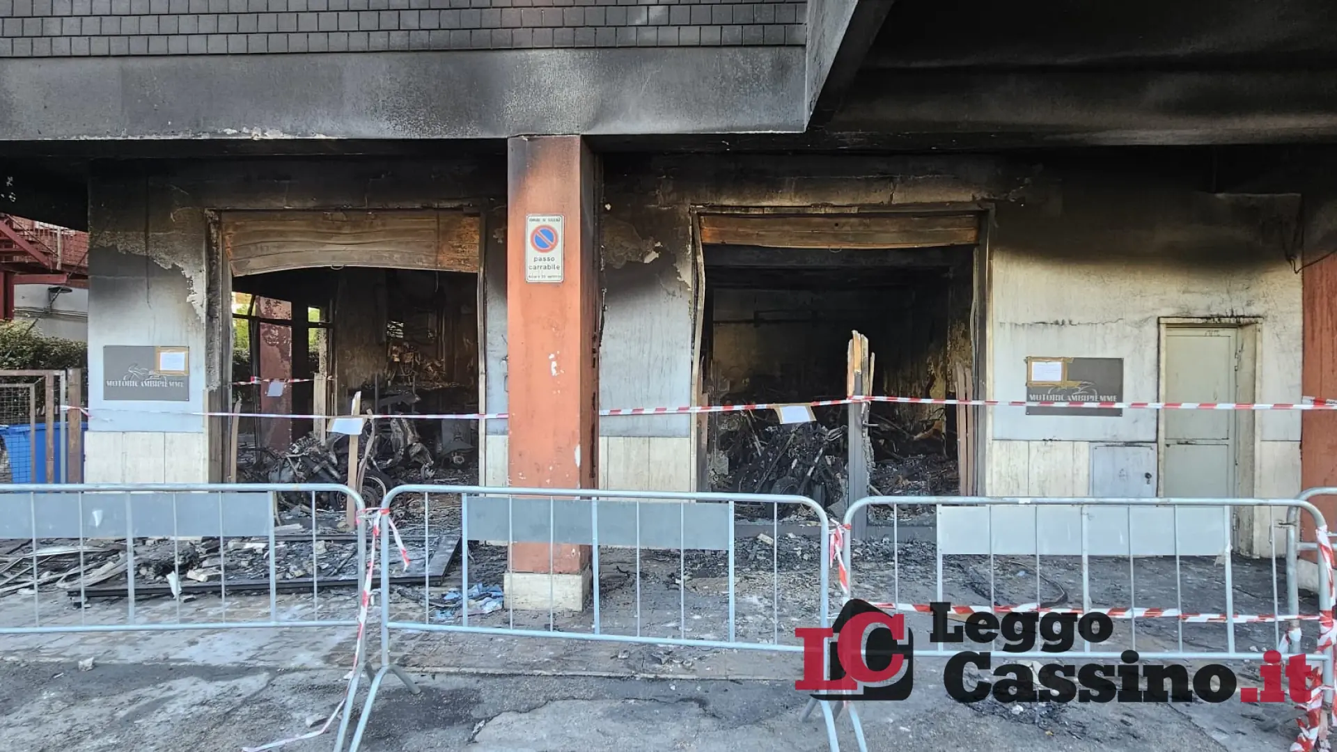 Incendio nel palazzo di via Zamosh, martedì il sopralluogo