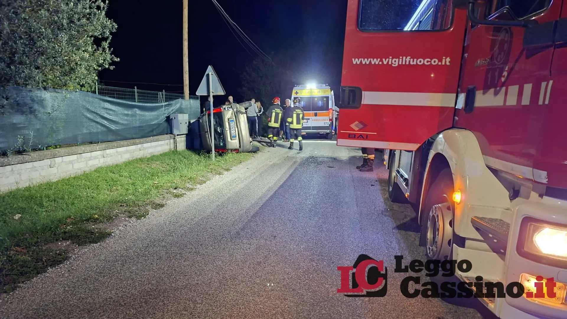 Terribile scontro tra auto a Pignataro Interamna: tre feriti e tanta paura