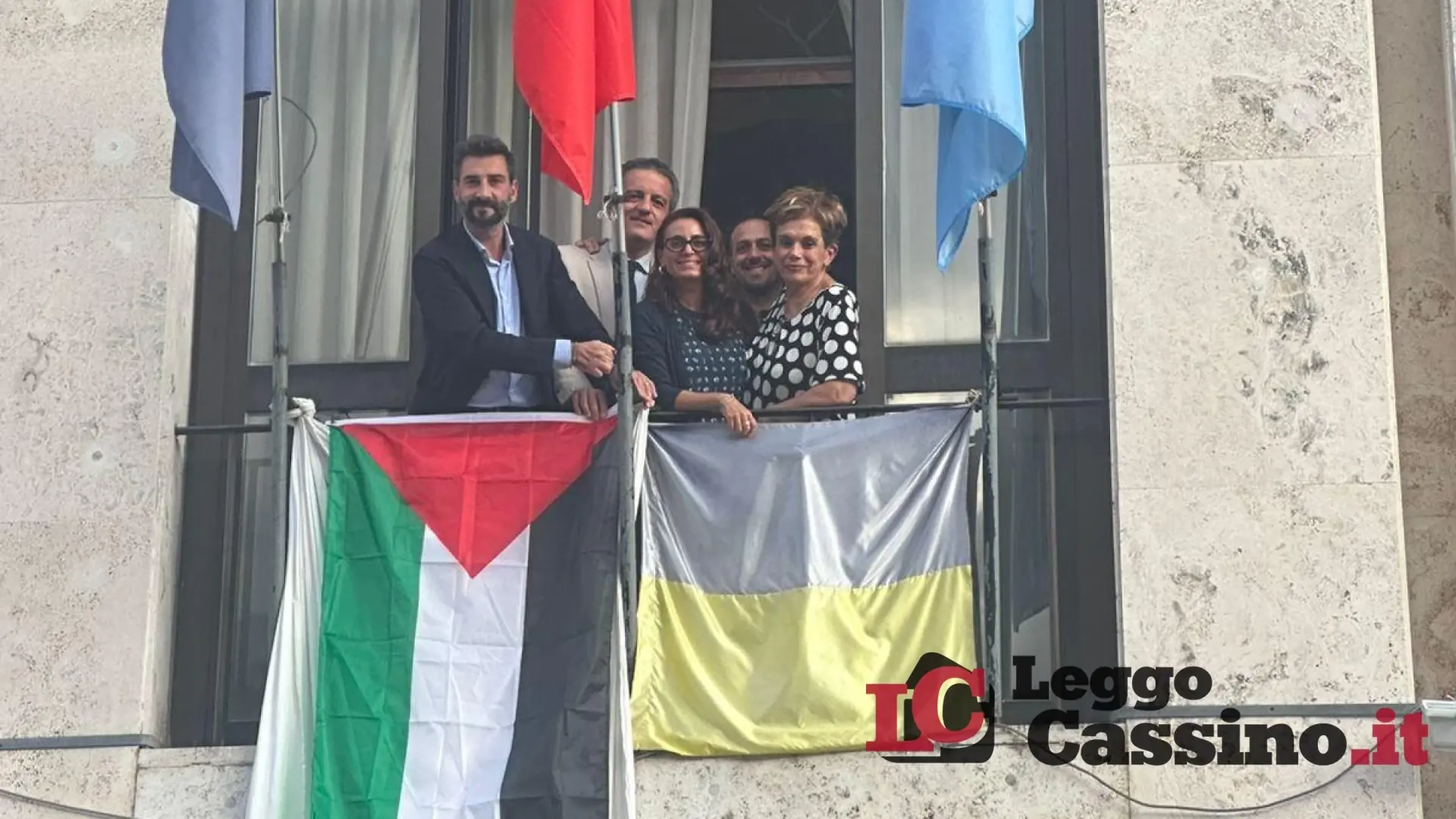 La bandiera della Palestina non sventola più sul balcone del Comune di Cassino