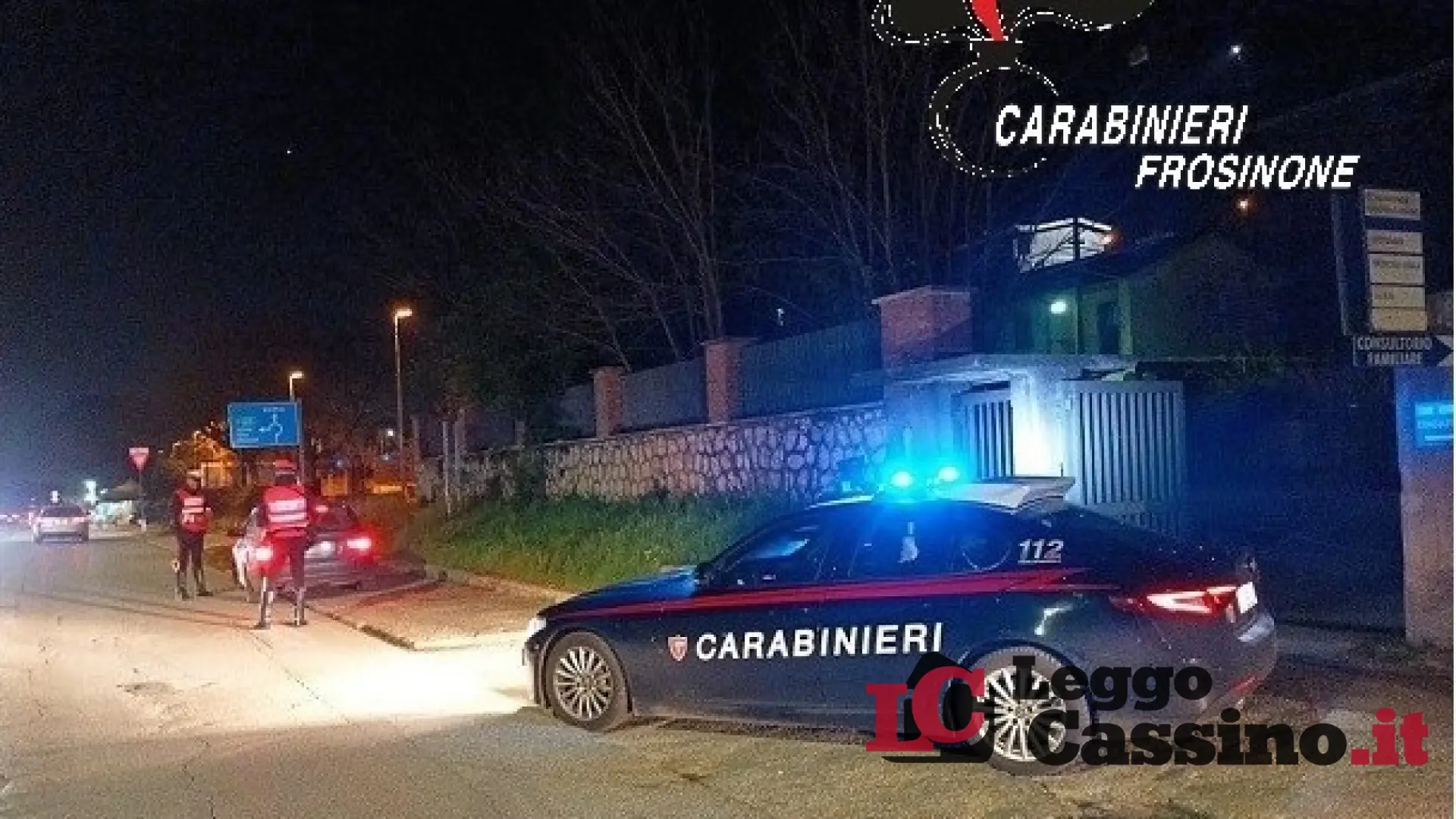 Ubriaco e senza patente su un’auto rubata: tenta la fuga ma viene bloccato dai Carabinieri