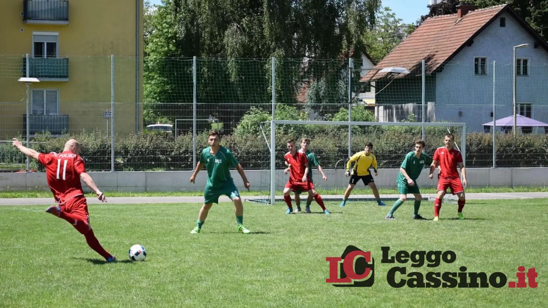 Se il campo non è più scuola di vita: proteggere i giovani dai cattivi maestri