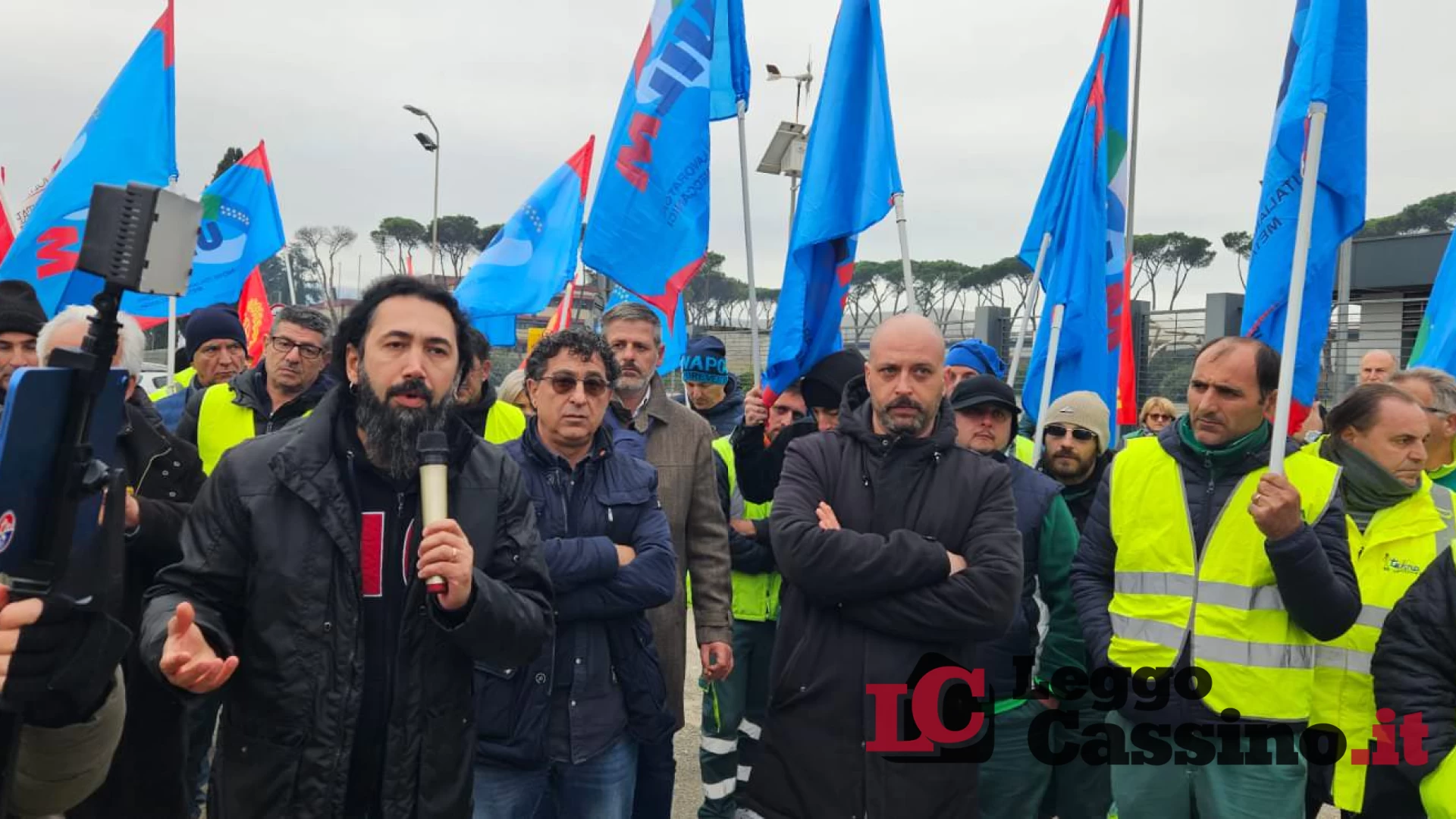 Il grido d'allarme dei sindacati: "Trasnova, no ai licenziamenti". E in ABB è scontro tra le sigle