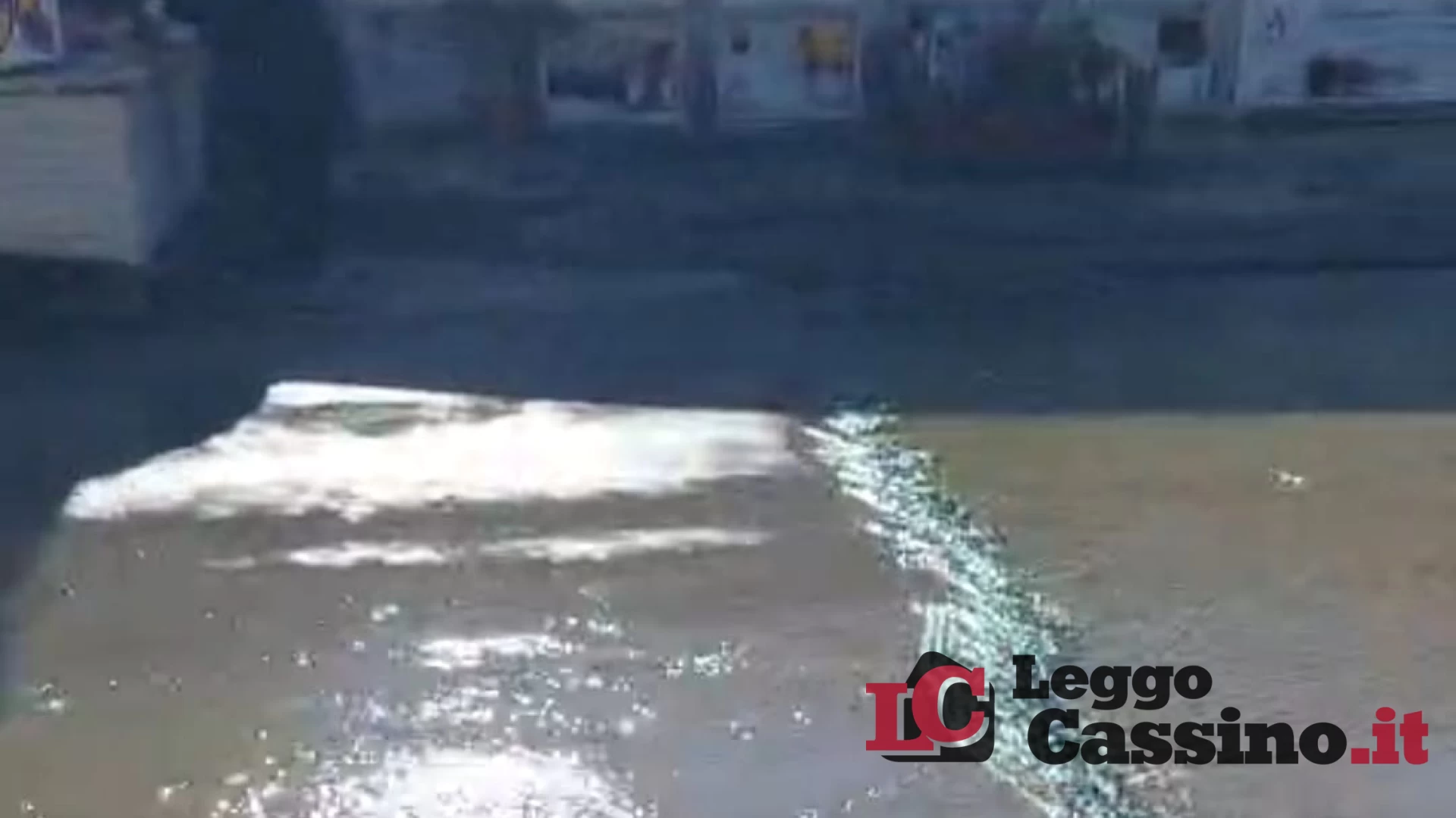 Scarsa manutenzione e piogge torrenziali, cimiteri impraticabili a Cassino