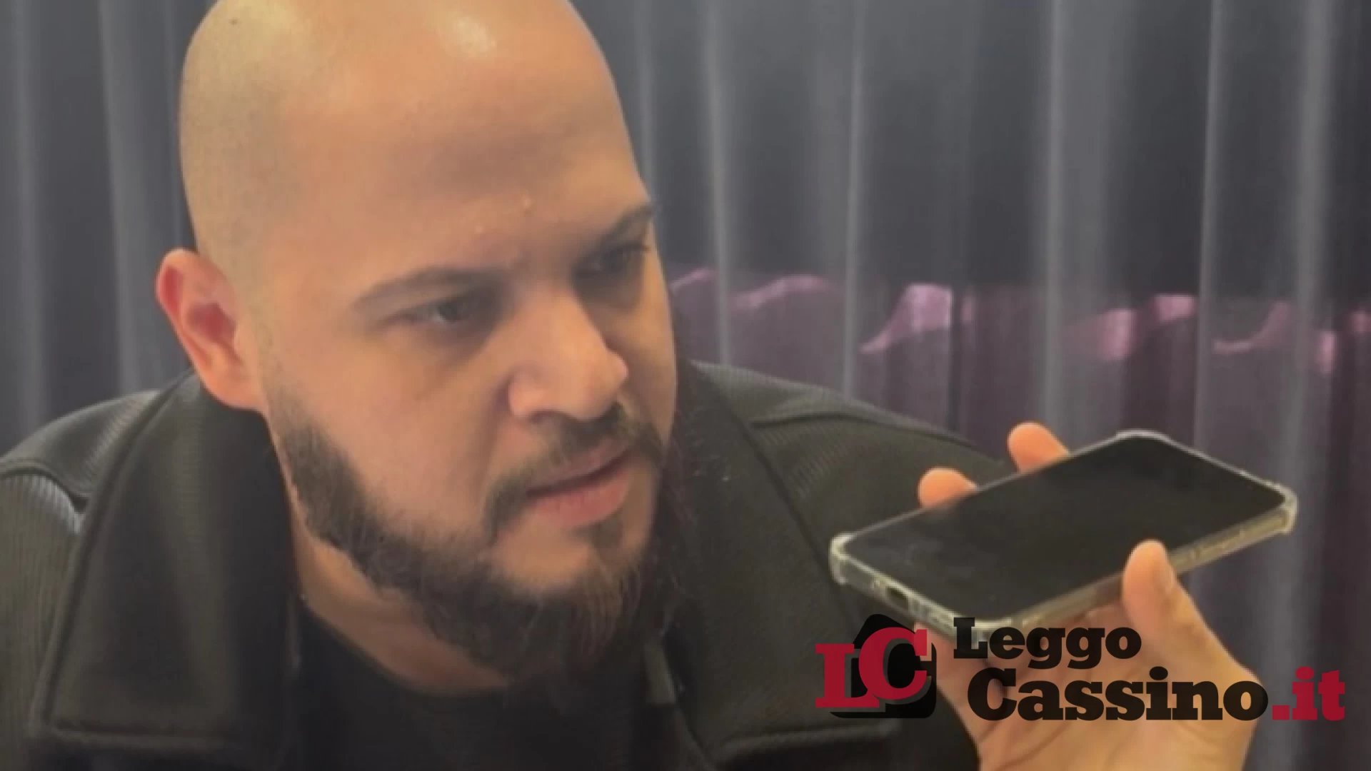 "Scuola, basta propaganda militarista: la violenza non può essere presentata come educazione”