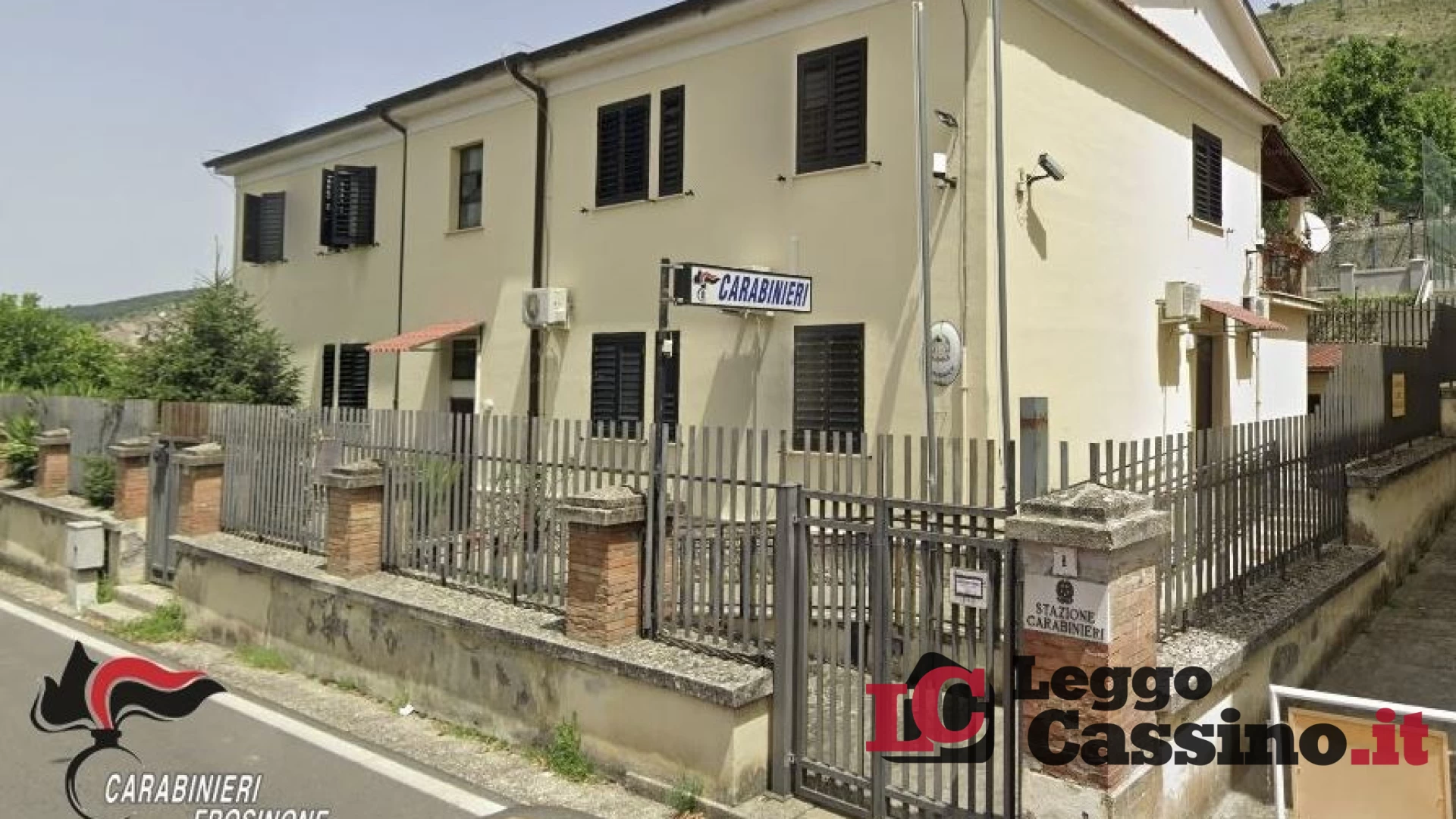 Nasconde GPS nella bambola della figlia per spiare la ex: scatta il divieto di avvicinamento