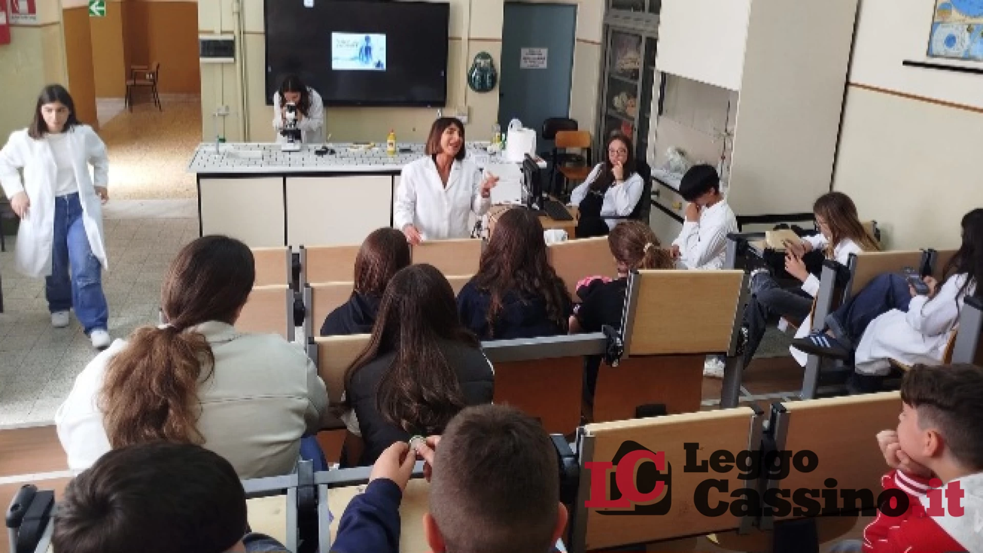 Gli alunni dell'I.C.Alto Casertano all'IIS Carducci di Cassino