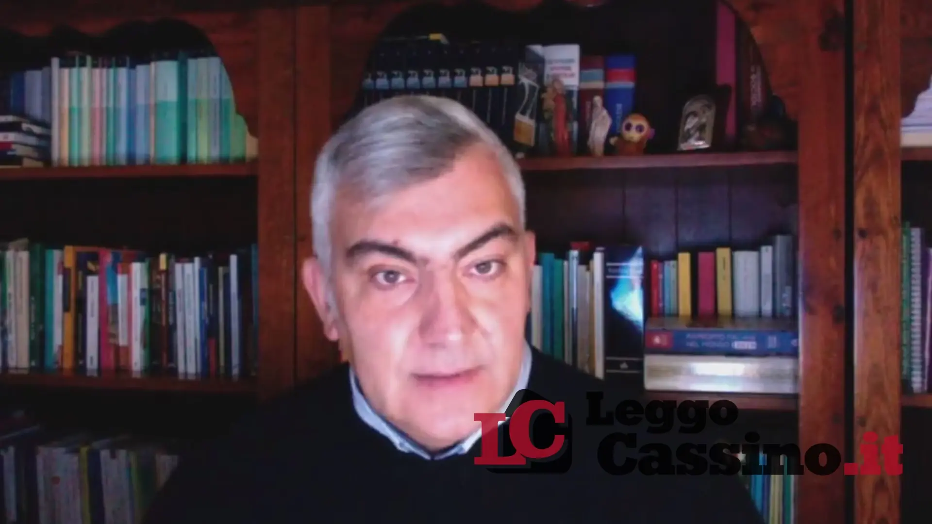 Genitori S.O.S. - La felicità non si raggiunge con un master