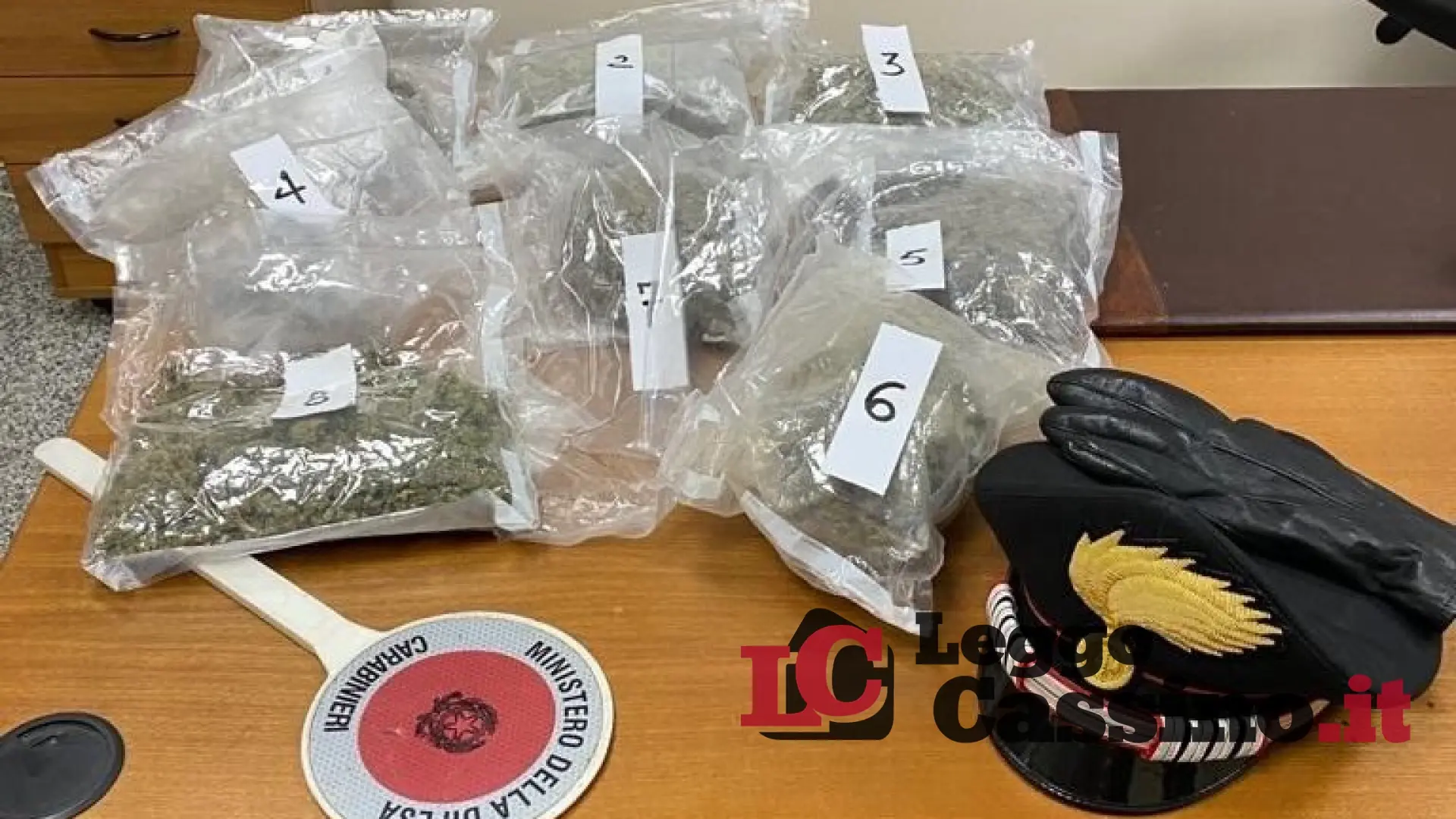 In casa aveva un borsone con 1,8 kg di marijuana: 24enne di Piedimonte arrestata