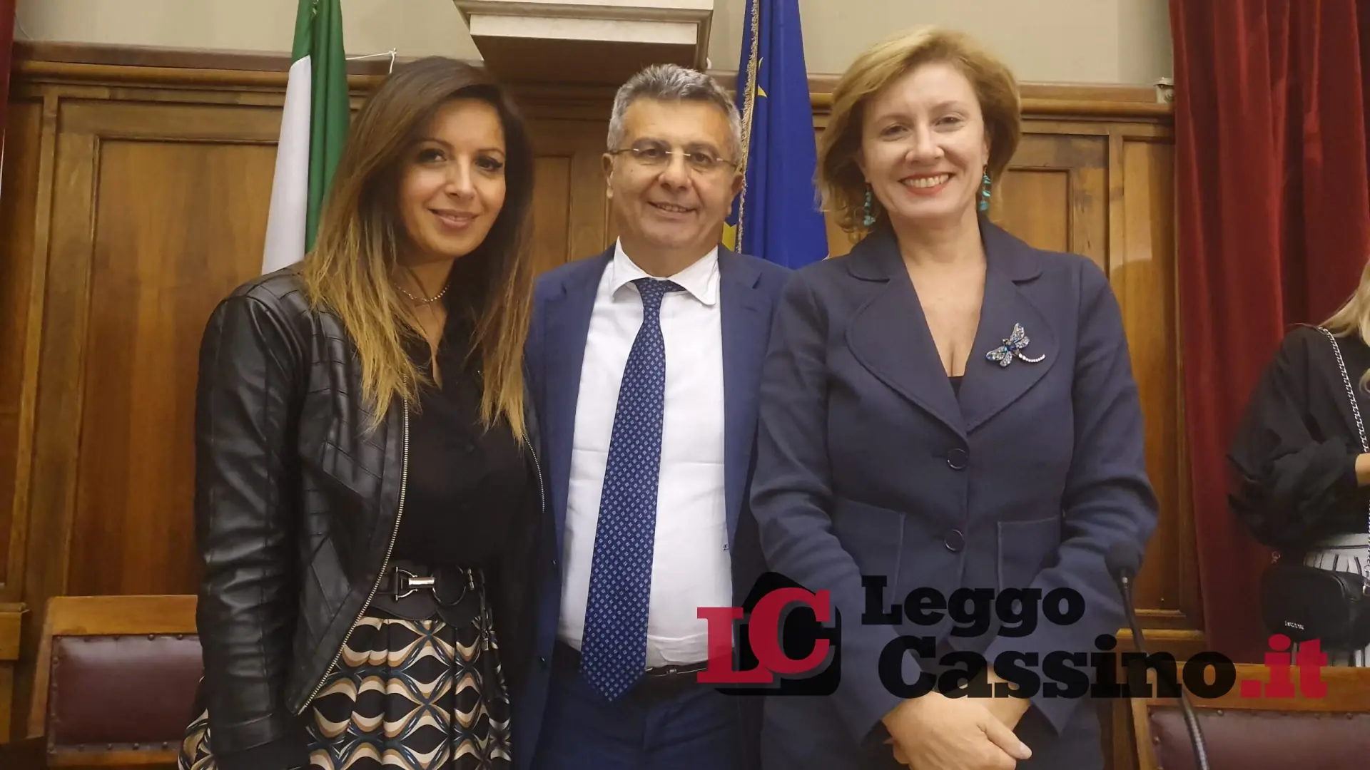 Abuso d'ufficio e violenza privata, la zia delle bimbe presenta querela