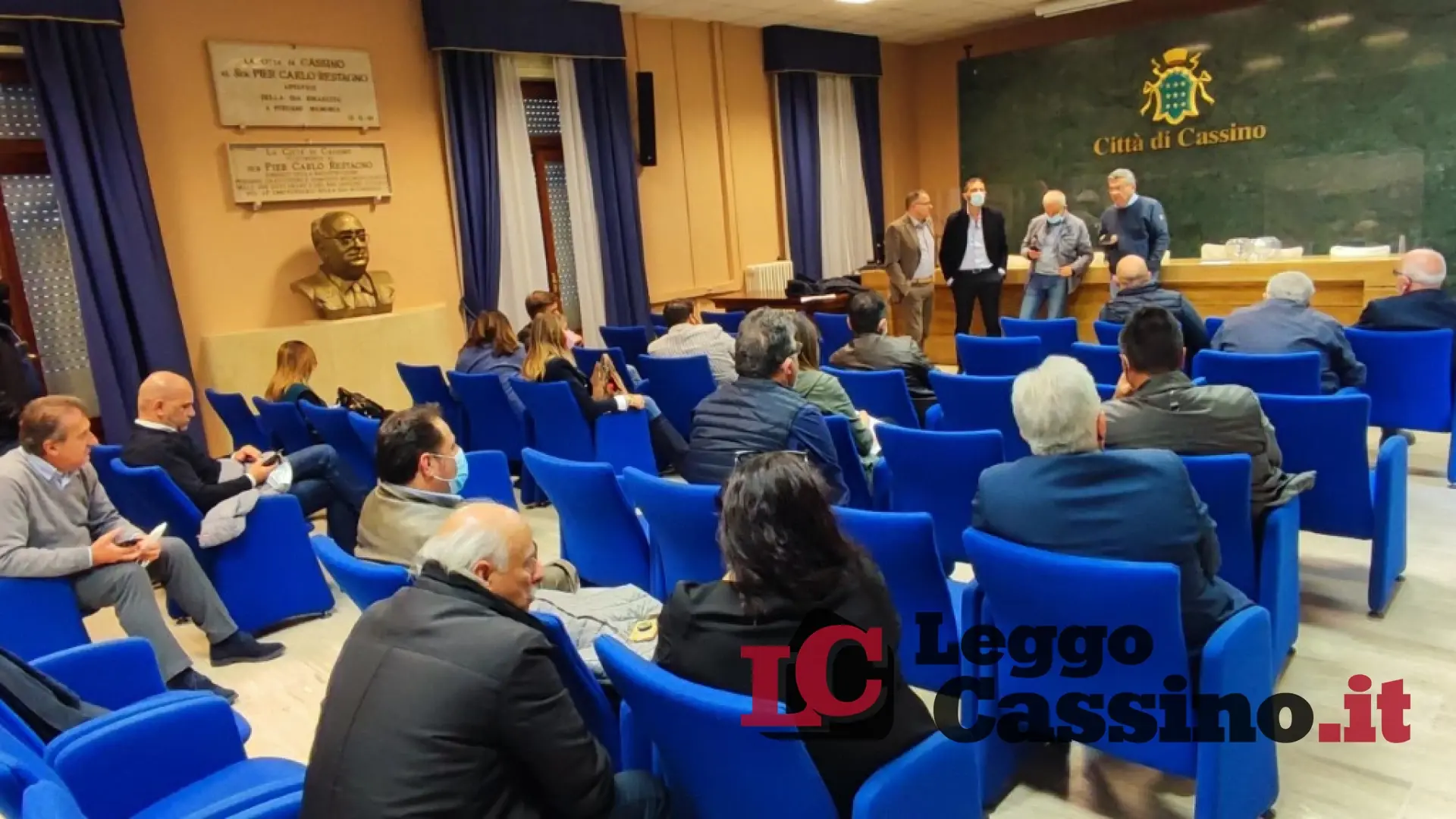 Sos rifiuti, sindaci riuniti ancora d'urgenza. Nuovo appello alla Regione