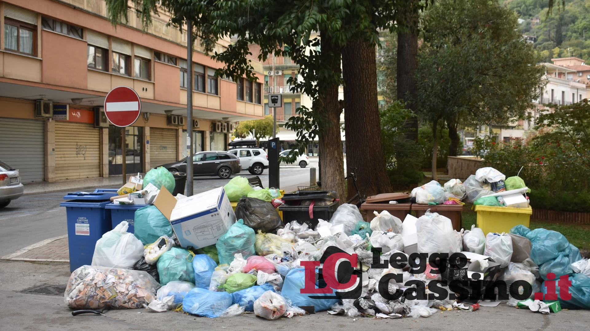 Cassino, furbetti della differenziata incastrati dalle telecamere