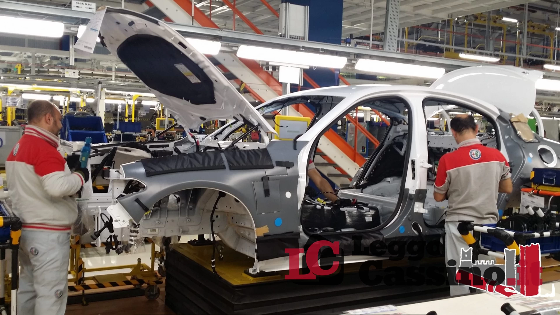 Fca, il 2022 inizia male: cancelli chiusi fino al 10 gennaio