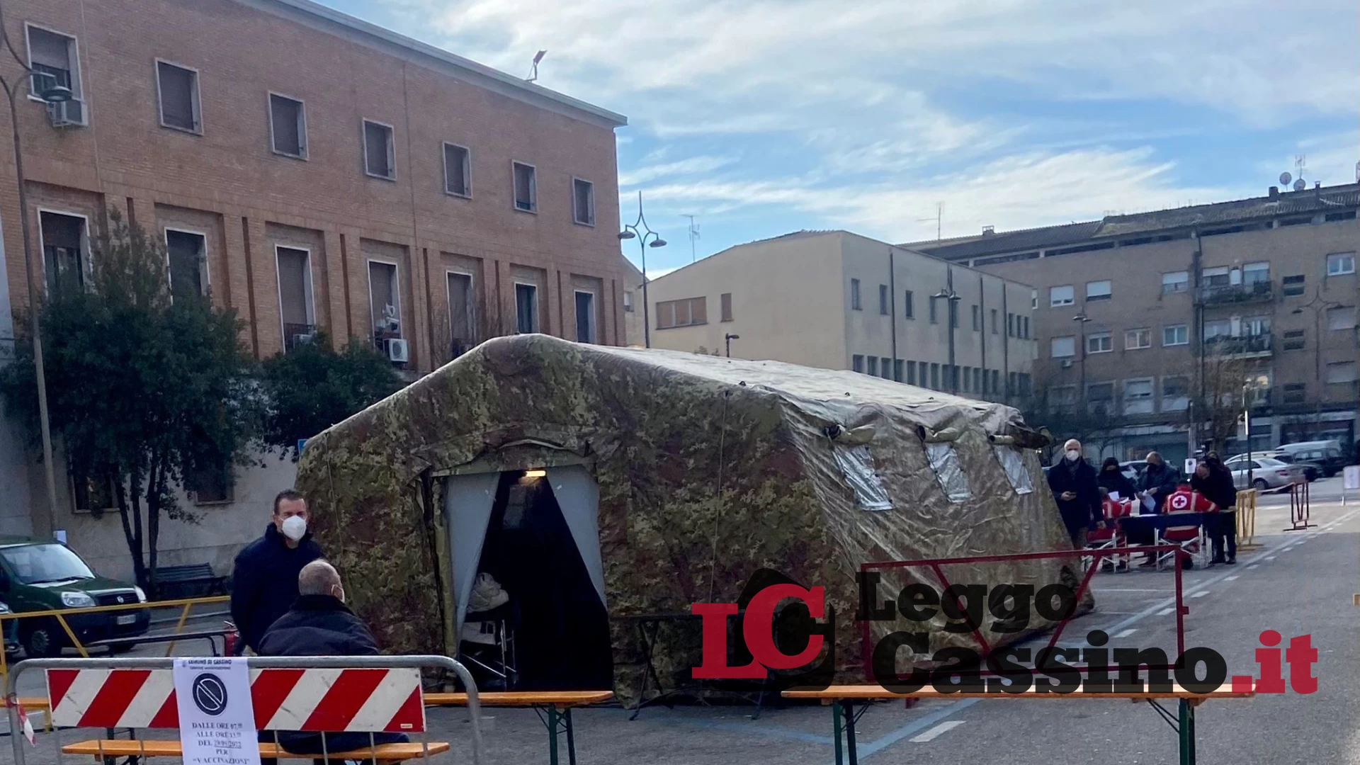 Covid, in calo ricoveri e decessi. D'Amato: "Siamo sulla strada giusta"