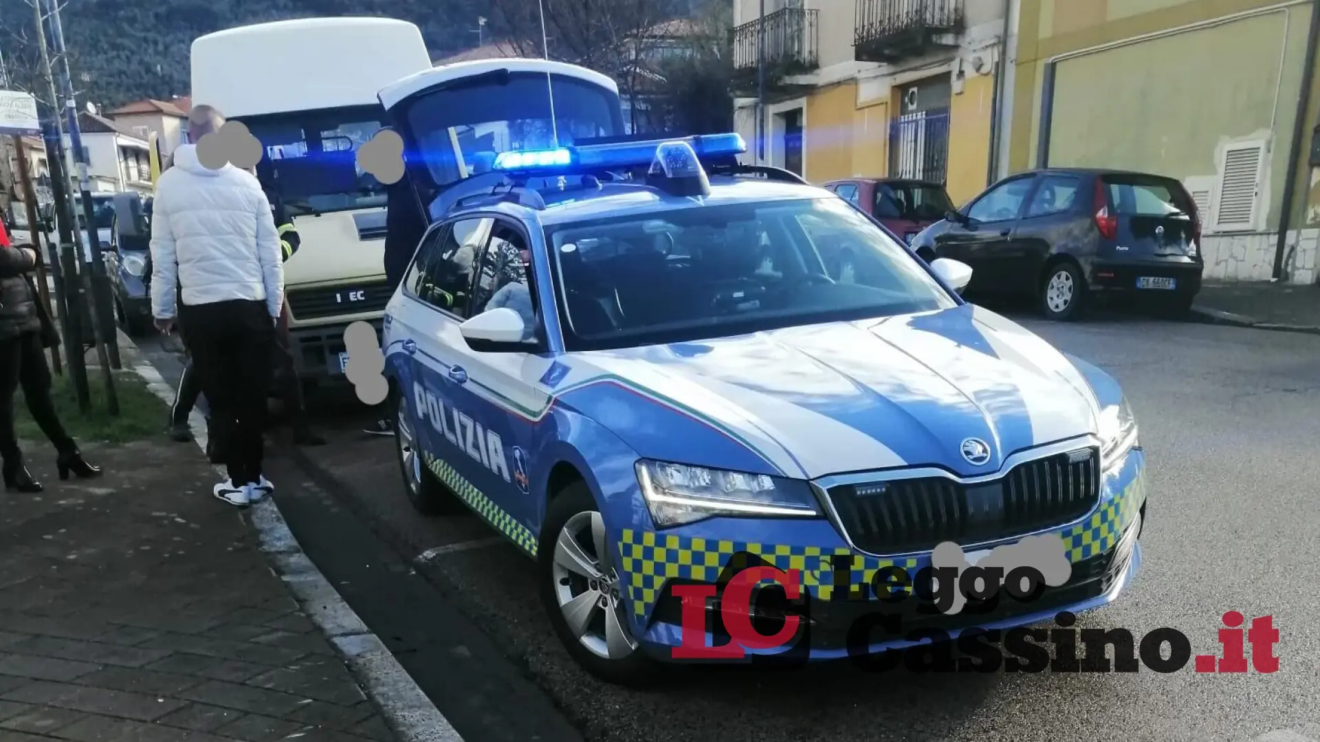 Sant'Elia, scuolabus con la revisione scaduta. L'opposizione va all'attacco