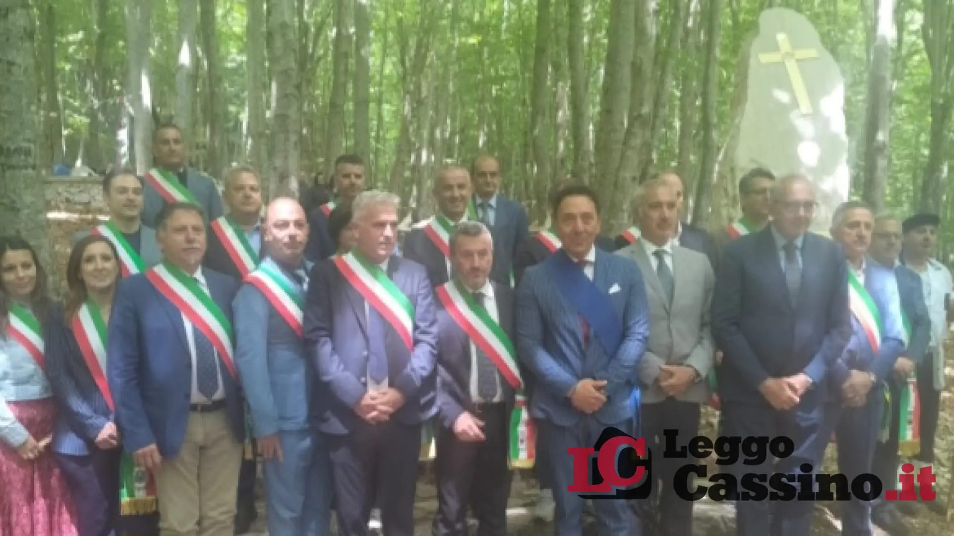 Cerimonia con oltre 20 sindaci al Sacrario di Collelungo