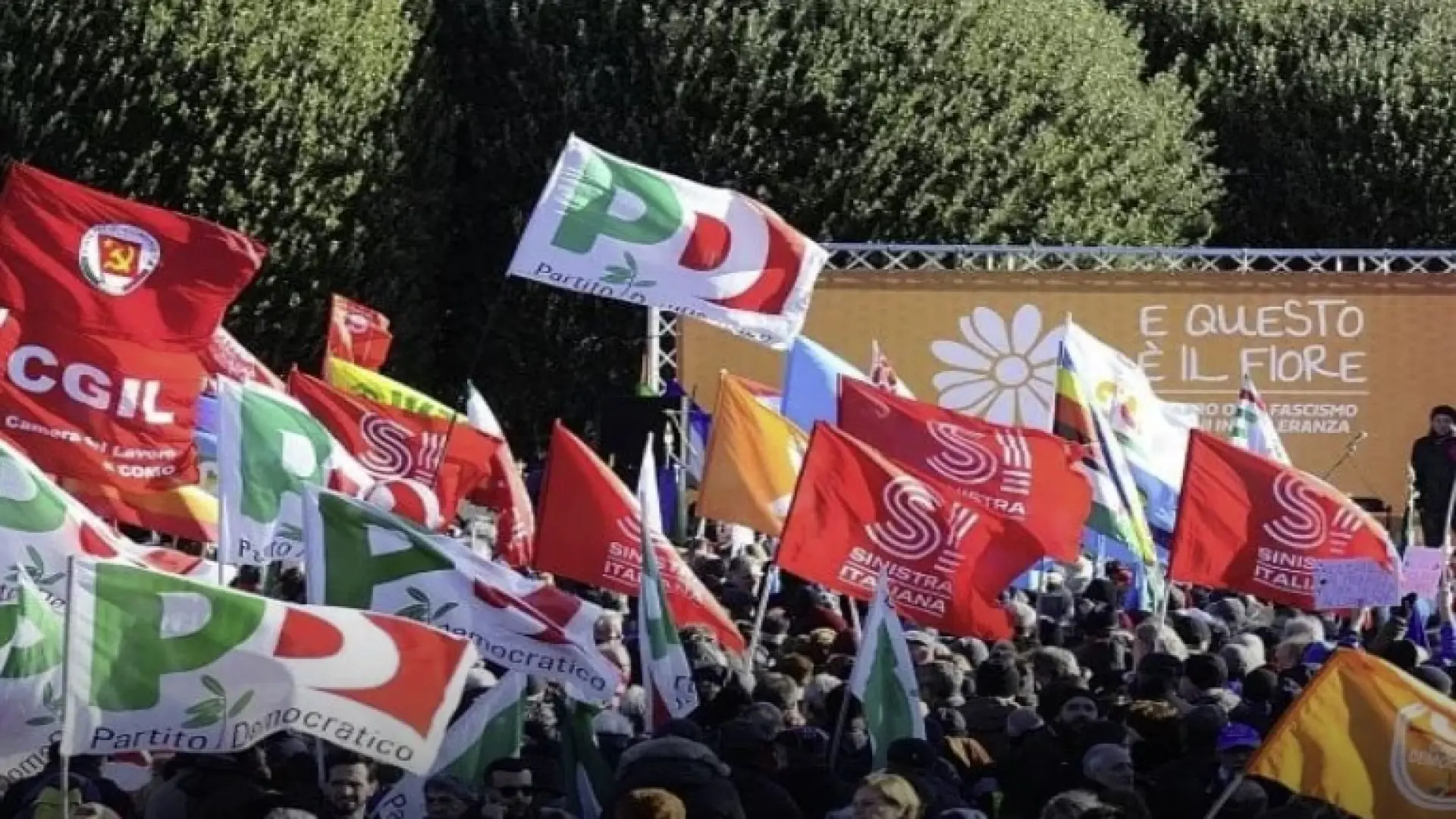 Il PD di fronte al fallimento della destra: l'urgenza di un rinnovamento