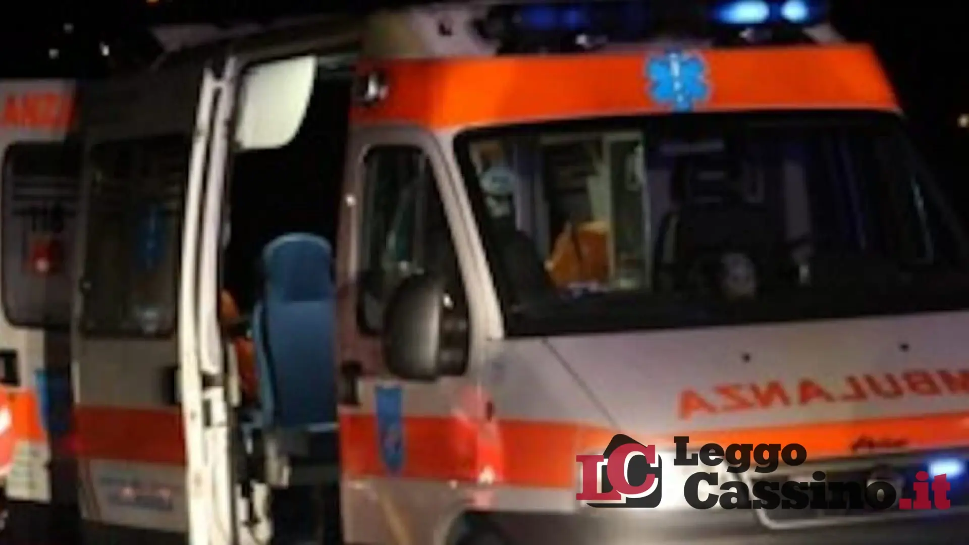 Si schianta contro un muretto e l'auto prende fuoco: tragedia in mattinata a Fontanarosa