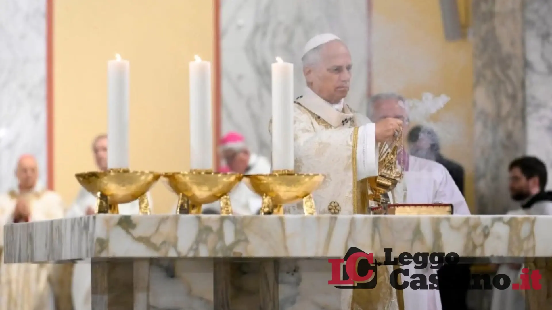 Montecassino omaggia il Papa a Roma: donata la genealogia episcopale di Leone XIV