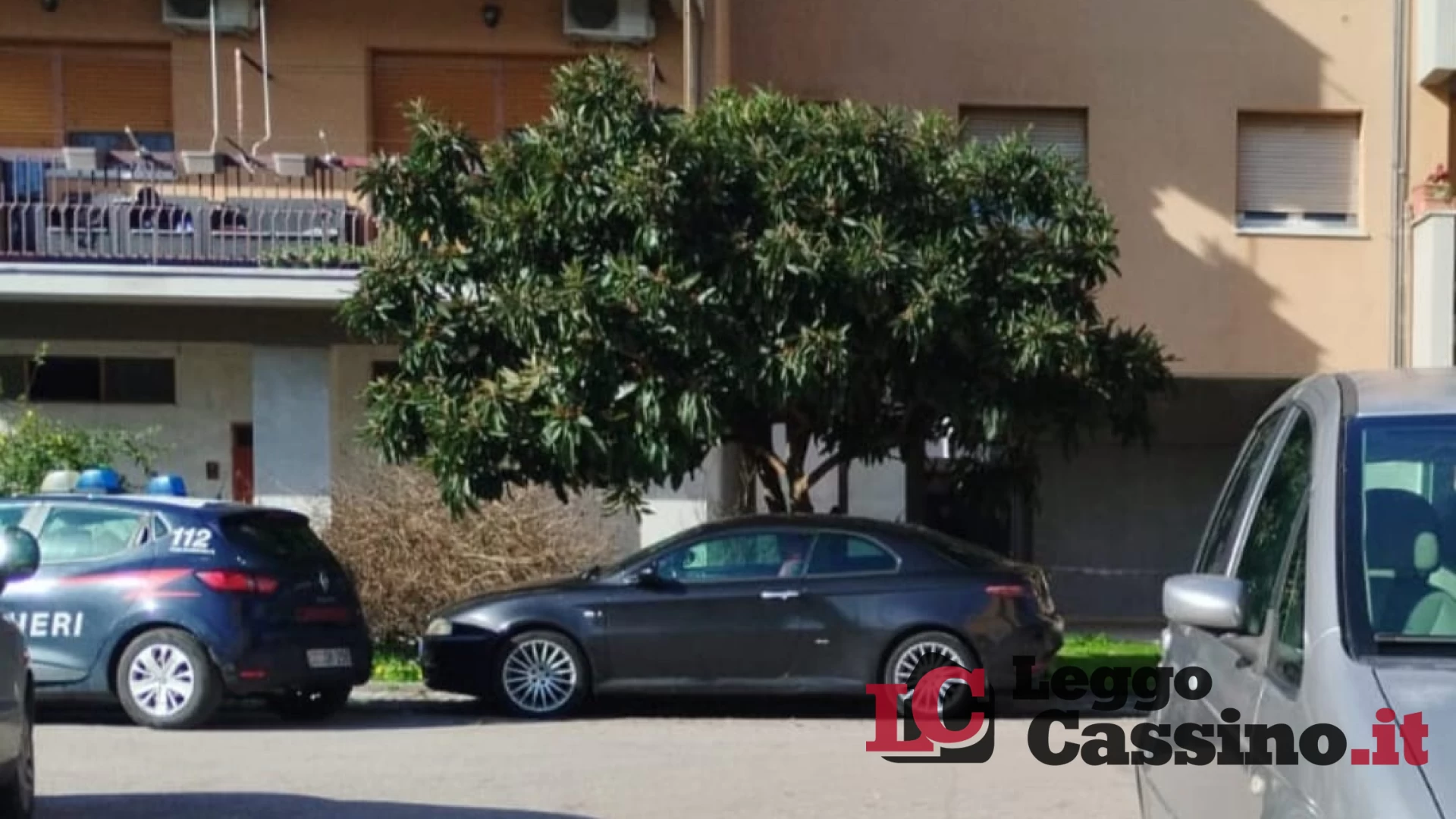 Tragedia a Cassino, 17enne trovata morta nel cortile: è precipitata dal terzo piano