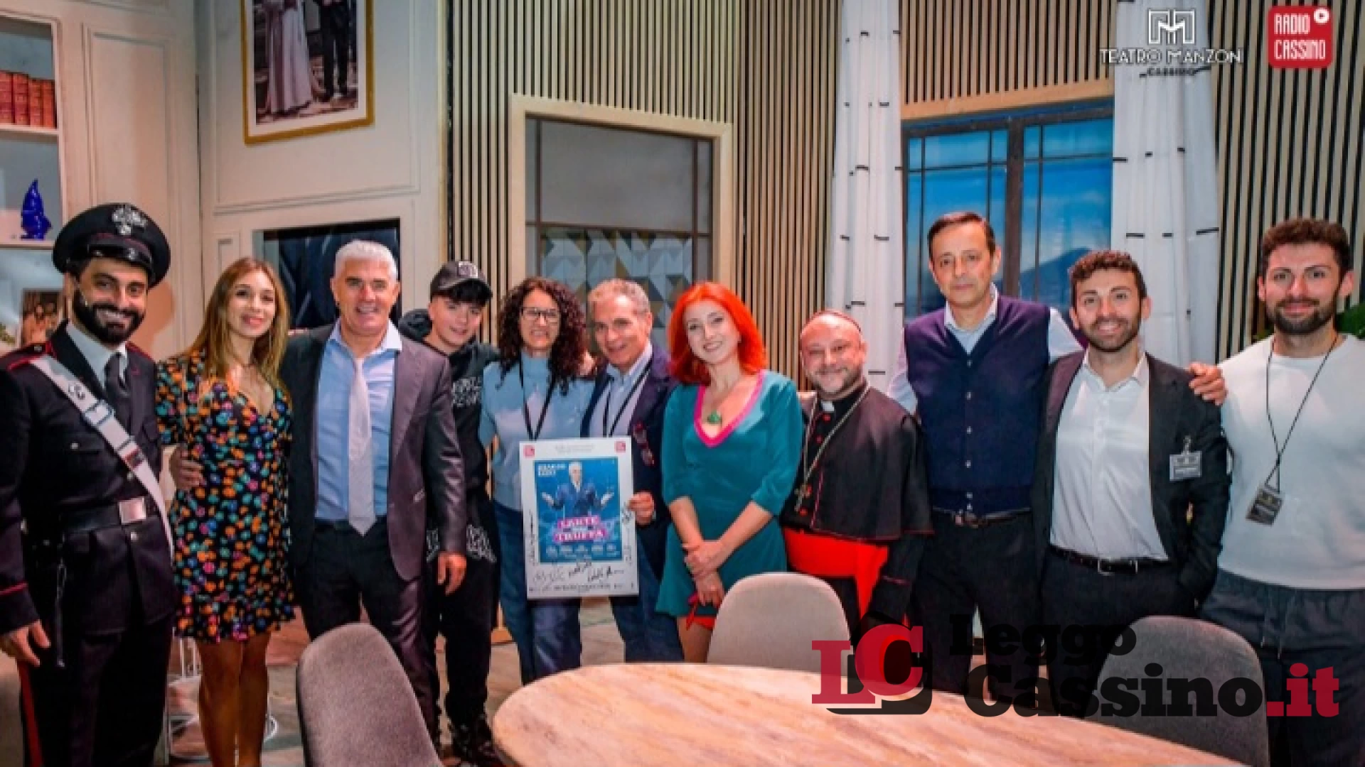 Teatro Manzoni, sold out e risate per la truffa 'a fin di bene' di Biagio Izzo