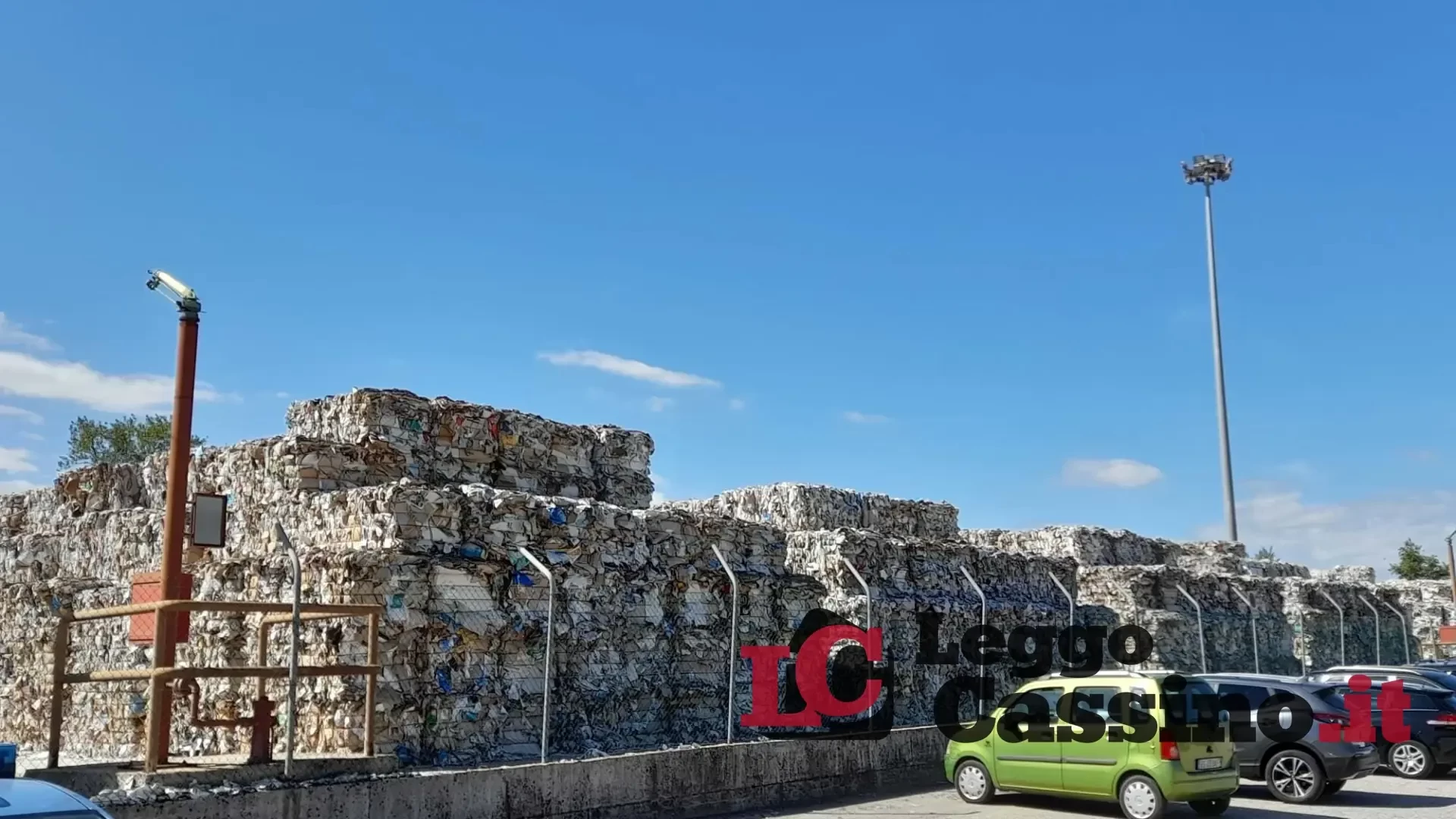 Incidente alla cartiera Reno De Medici: operaio travolto da un muletto