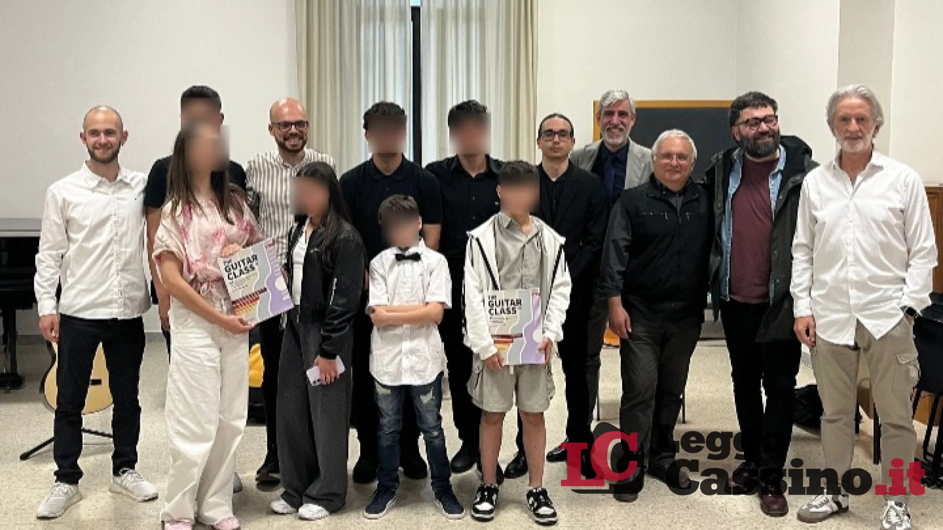 I giovani chitarristi dell'I.C.2 di Pontecorvo incantano il...