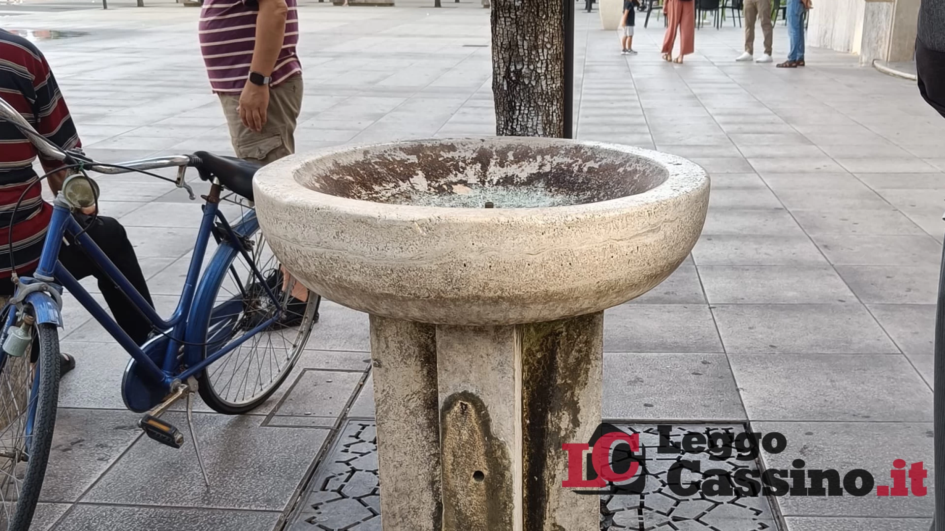 Cassino, la fontanella di Piazza Diamare è a secco: rabbia t...
