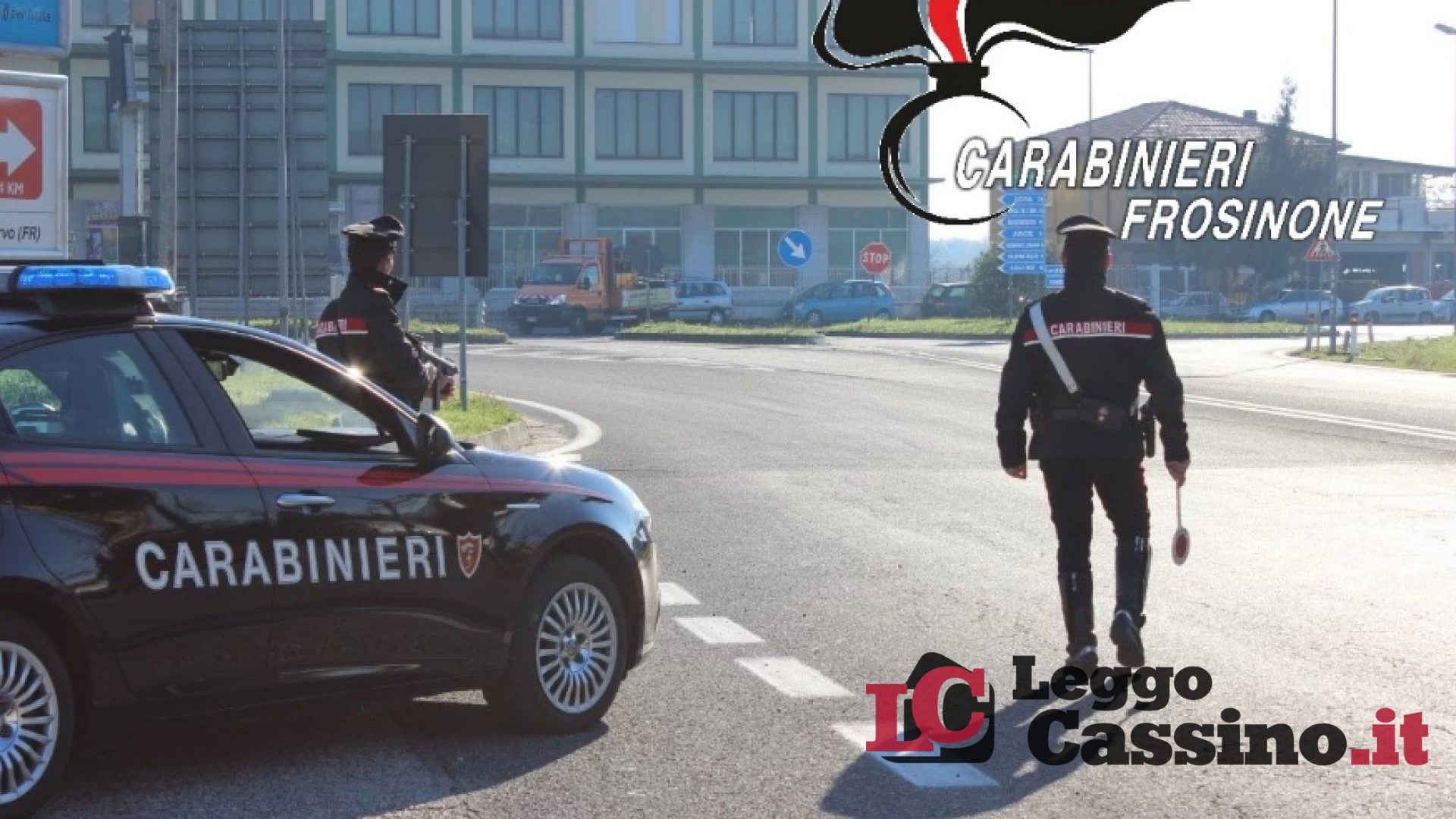 Non si ferma all’alt e fugge sulla Casilina, poi la corsa fi...