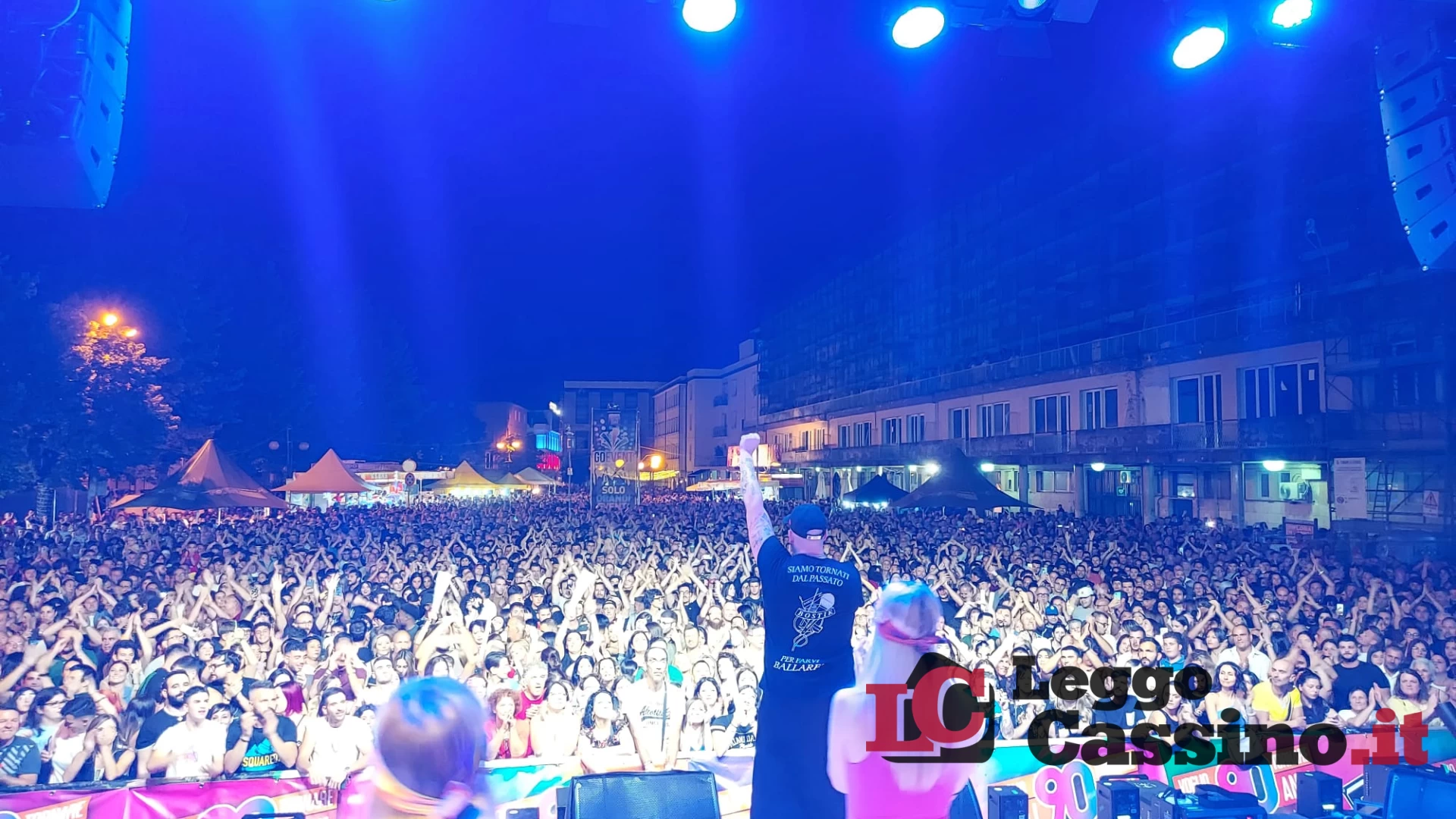 Cassino torna negli anni ’90: musica e divertimento invadono piazza Corte