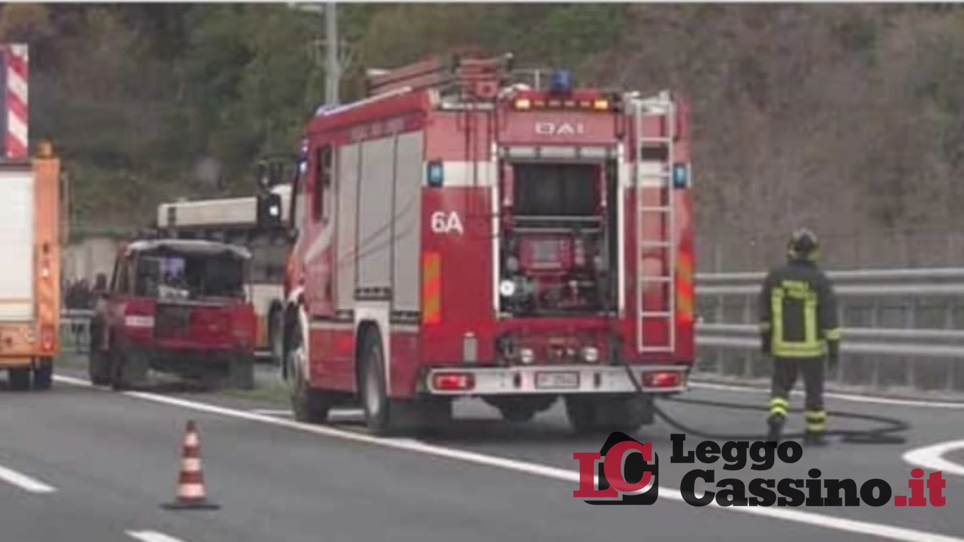 Camion in fiamme nella galleria, paura per il sindaco Salera...